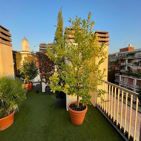 Giresio 41 - Your Penthouse With Rooftop Garden In Navigli - Wifi Apartament