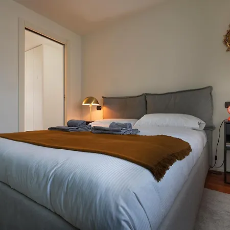 Giresio 41 - Your Penthouse With Rooftop Garden In Navigli - Wifi Apartament