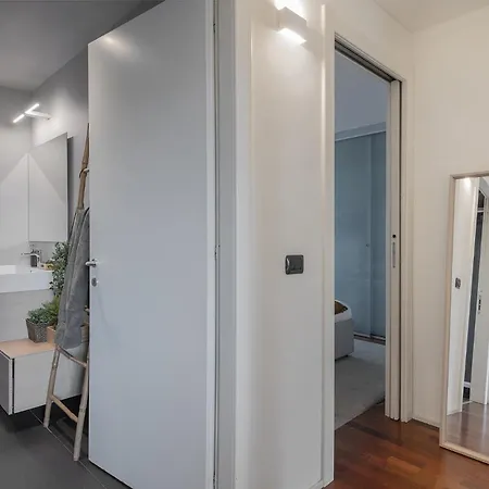 Apartament Giresio 41 - Your Penthouse With Rooftop Garden In Navigli - Wifi Mediolan
