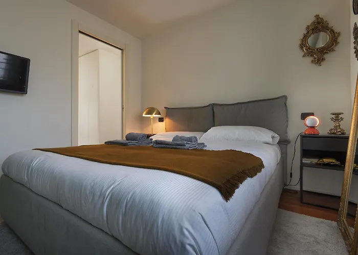 Giresio 41 - Your Penthouse With Rooftop Garden In Navigli - Wifi * Milan